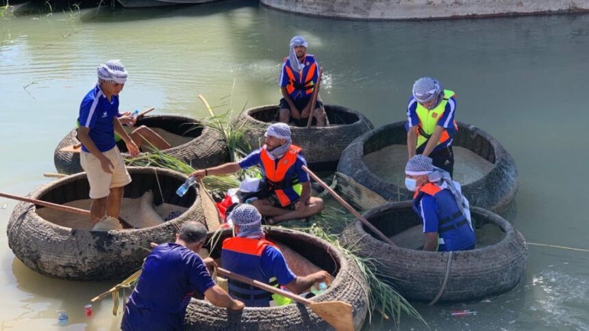 Traditional Boats Adorn the Tigris River to Celebrate the Efforts of Medical Personnel in Confronting COVID